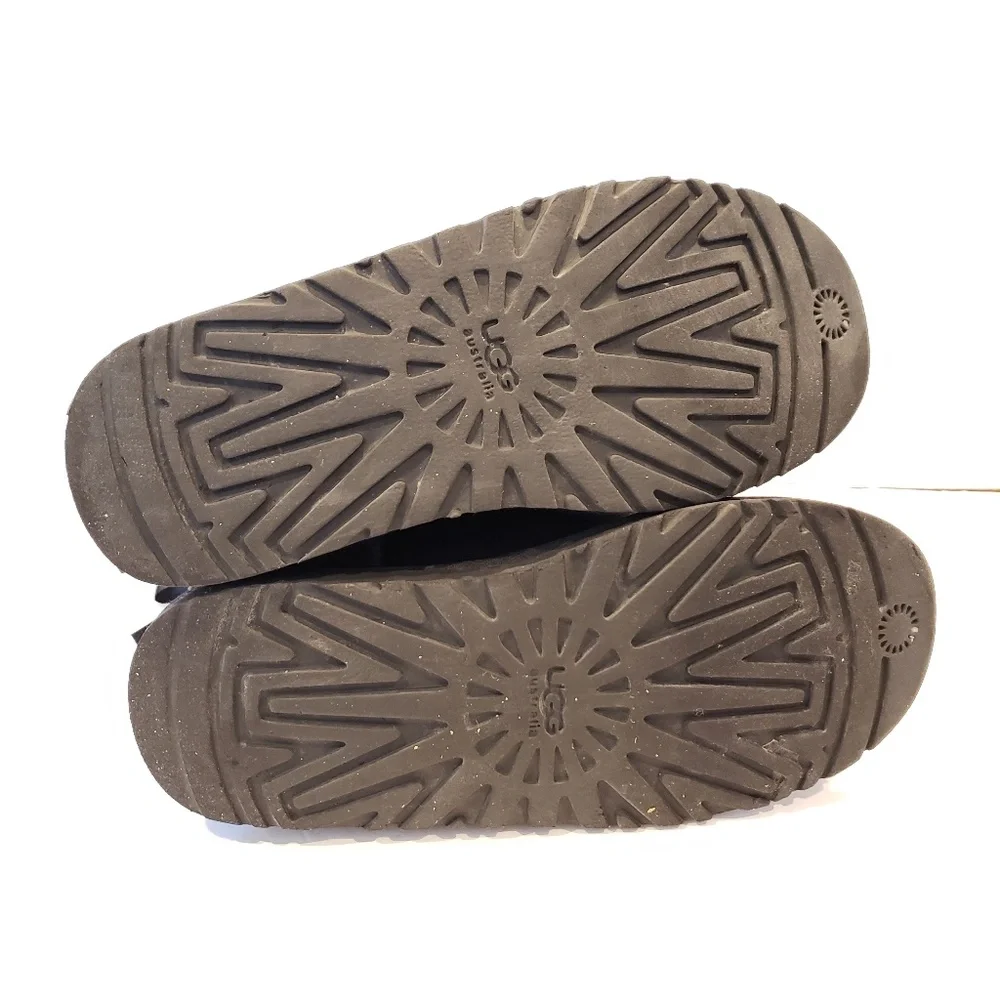 Ugg sn 3280 black bailey bow size 6